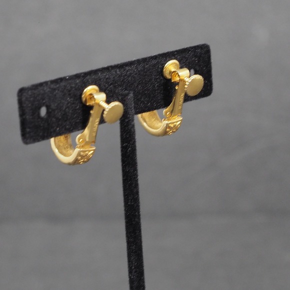 Vintage Napier Clip On Hoop Earrings Gold Tone Textured Screw Back MCM Classic - Picture 7 of 13
